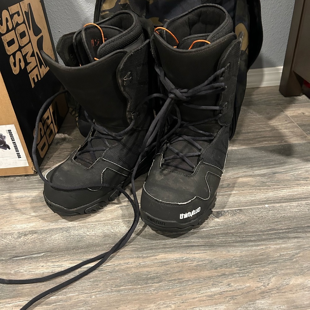 ThirtyTwo Snowboard boots